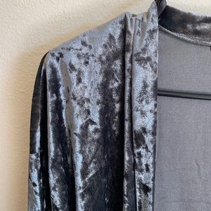 Crushed velvet kimono